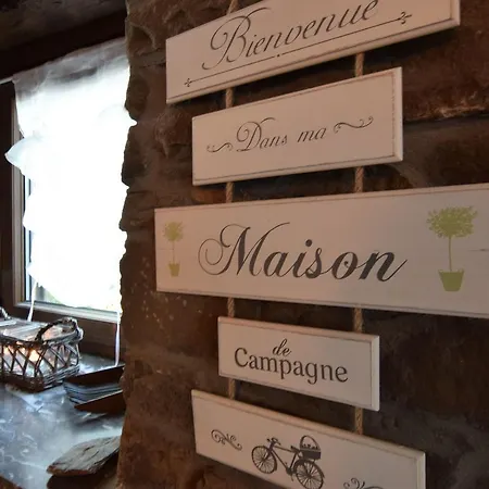 Beautiful Cottage In Malempre With Fenced Garden Ferienhaus *