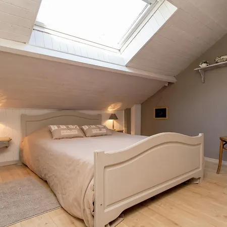 Ferienhaus Beautiful Cottage In Malempre With Fenced Garden Manhay