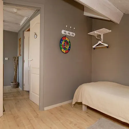 Beautiful Cottage In Malempre With Fenced Garden Ferienhaus Manhay
