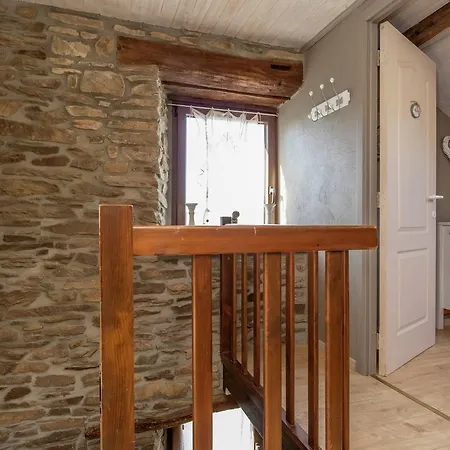 Beautiful Cottage In Malempre With Fenced Garden Manhay